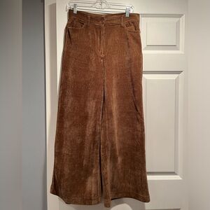 Industry Republic Clothing soft brown wide leg corduroy pants size 6.